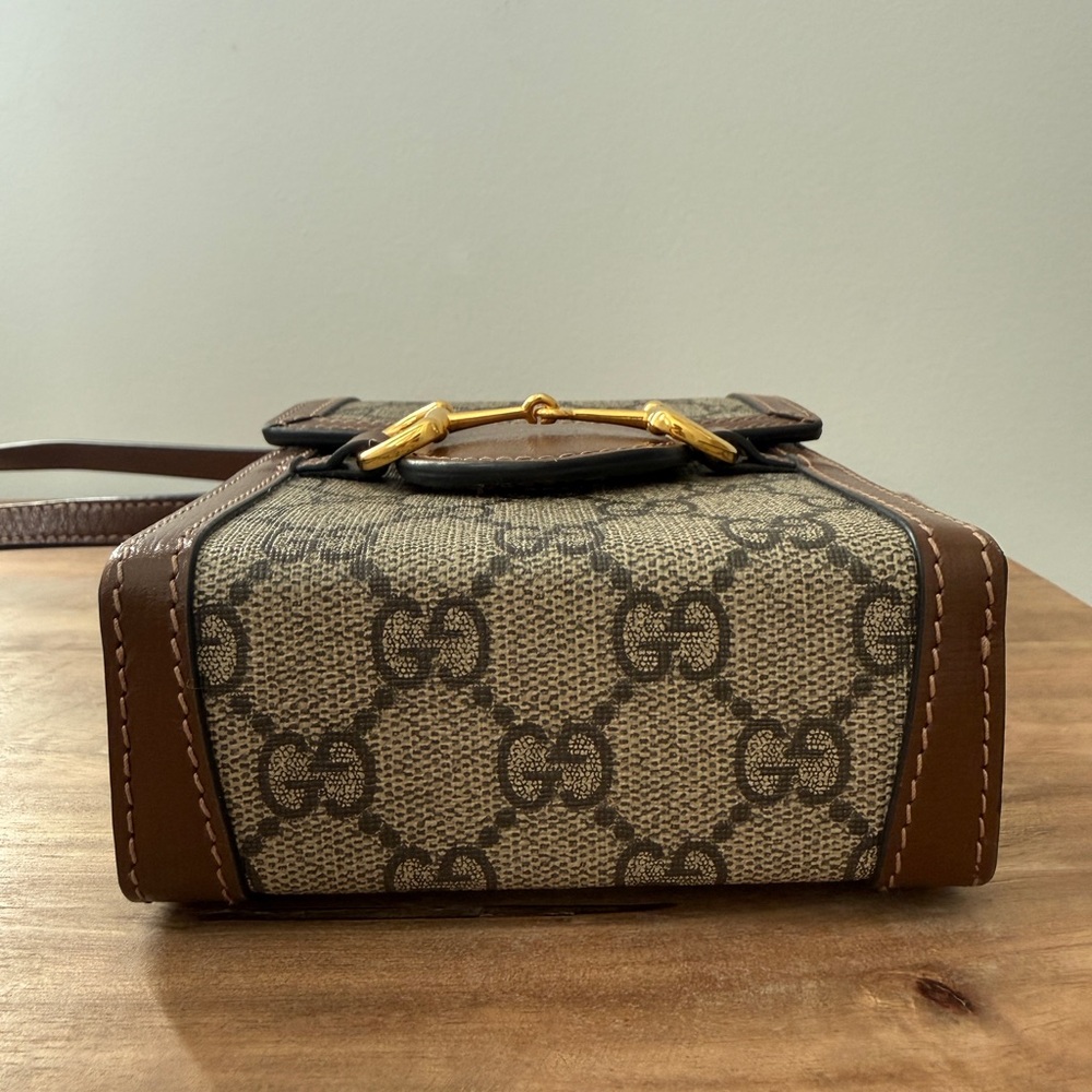 GUCCI 🐎 GG Supreme Canvas Horsebit 1955 Mini Crossbody Bag - Picture 5 of 16